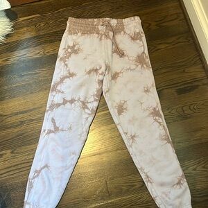 Aritzia Sweatpants
